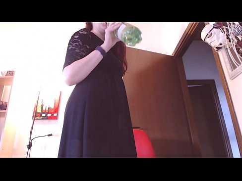 ❤️ Pokorni rob koji voli prljave i sočne gaćice prisiljen je masturbirati nakon što pogleda ovaj video! Prekrasni porno na hr.shufflesex.ru ﹏